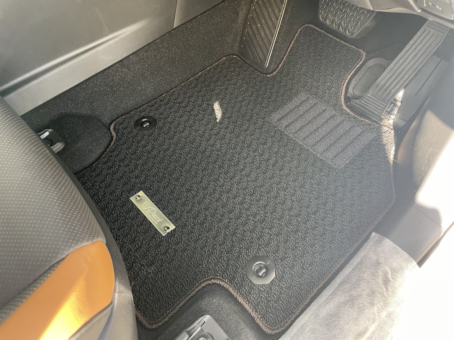 standardfloormat_crowncross